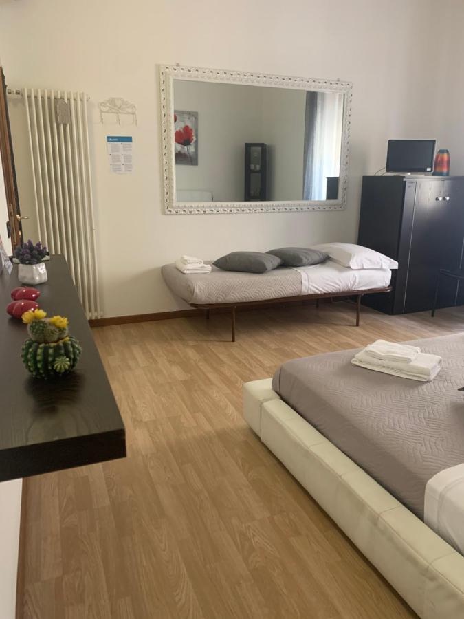 Secret Garden Hotel Верона Екстериор снимка